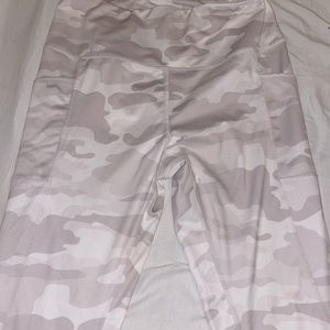 Reebok camo leggings